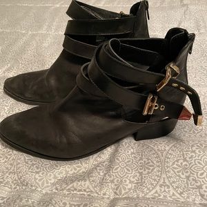 Leather Seychelles Booties - 8.5